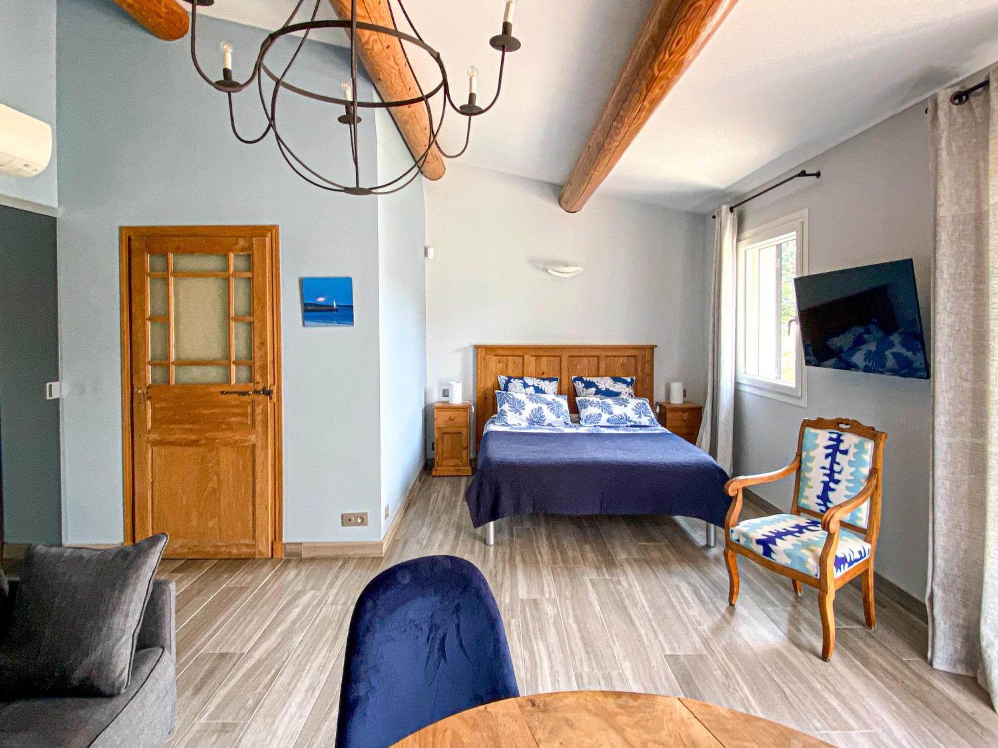 La Chamade Grande Chambre B&B Independante Ventabren Exterior photo
